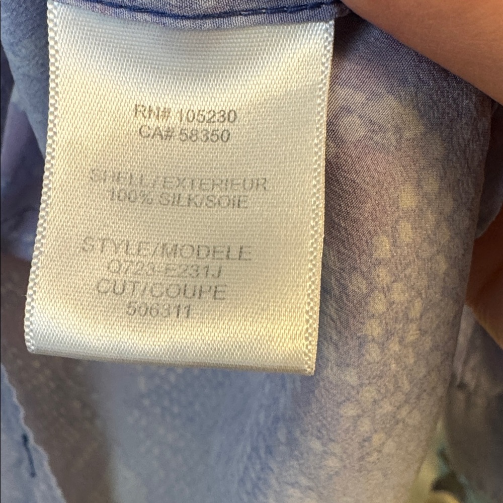 Equipment Femme Slim Signature Dress Shirt Blue Snakeskin Ombré Medium 100% Silk - Picture 5 of 6